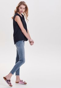ONLY KIMMI  - Blusa - night sky