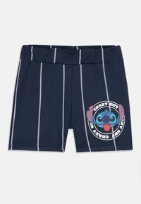 Marineblå meshshorts med vertikale rosa striper og et Stitch-figurgrafikk på høyre side med teksten "Crazy Guy."