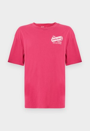 Roosa puuvillane lühikeste varrukatega särk ümara kaelusega. Esiküljel on valgega kiri "the shady pine motel PORTLAND, OREGON".