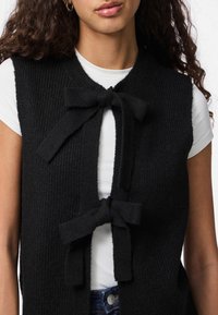 Pieces PCSILLY - Viršus - black