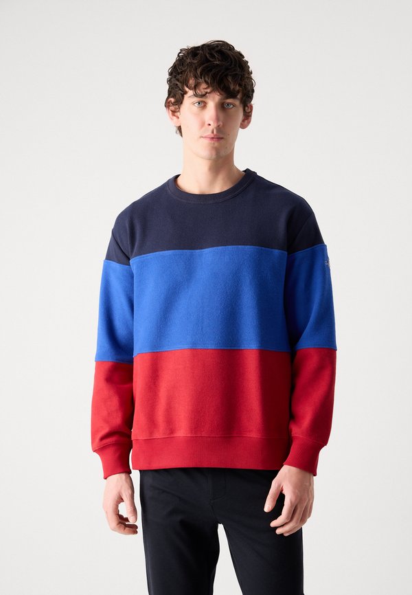 C NECK - Sweatshirt4