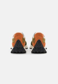 New Balance MS327 UNISEX - Matalavartiset tennarit - olive