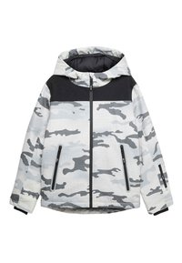 Grå camouflagejakke med en sort panel på brystet, der har hætte, gittermønster og to frontlommer med lynlås.