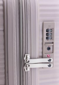 Gladiator MIT DEHNFALTE - Trolley - beige