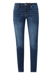Jeans ajustados de color azul oscuro con una textura suave, cinco bolsillos y cierre de botón. Presentan un desgaste sutil a lo largo de las piernas.