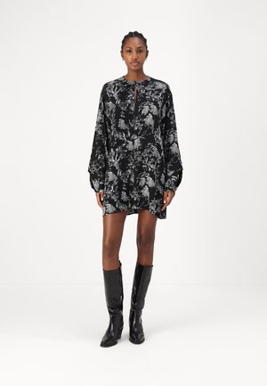 ISAC GRAPHIC LEGACY - Vapaa-ajan mekko - black