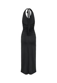 Robe noire sans manches à col halter, avec des détails froncés dans le dos et une silhouette longue et droite.