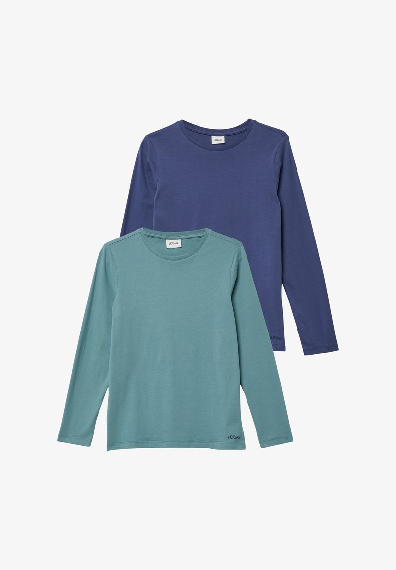 Twee longsleeve t-shirts: één in teal en één in donkerblauw. Gemaakt van zachte katoen met ronde halslijnen en een eenvoudig ontwerp.