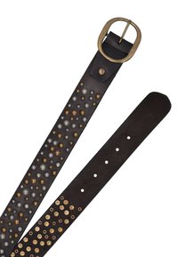 Mørkebrun læderbælte med runde metalliske nitter i sølv- og guldtone samt en oval messing spænde.