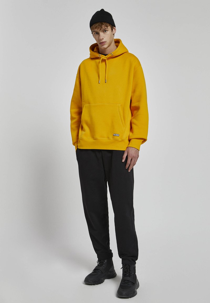 PULL&BEAR Kapuzenpullover - light yellow/hellgelb - Zalando.at