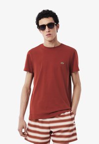 Lacoste - Basic T-shirt - rouge cuivré afs Thumbnail Image 1