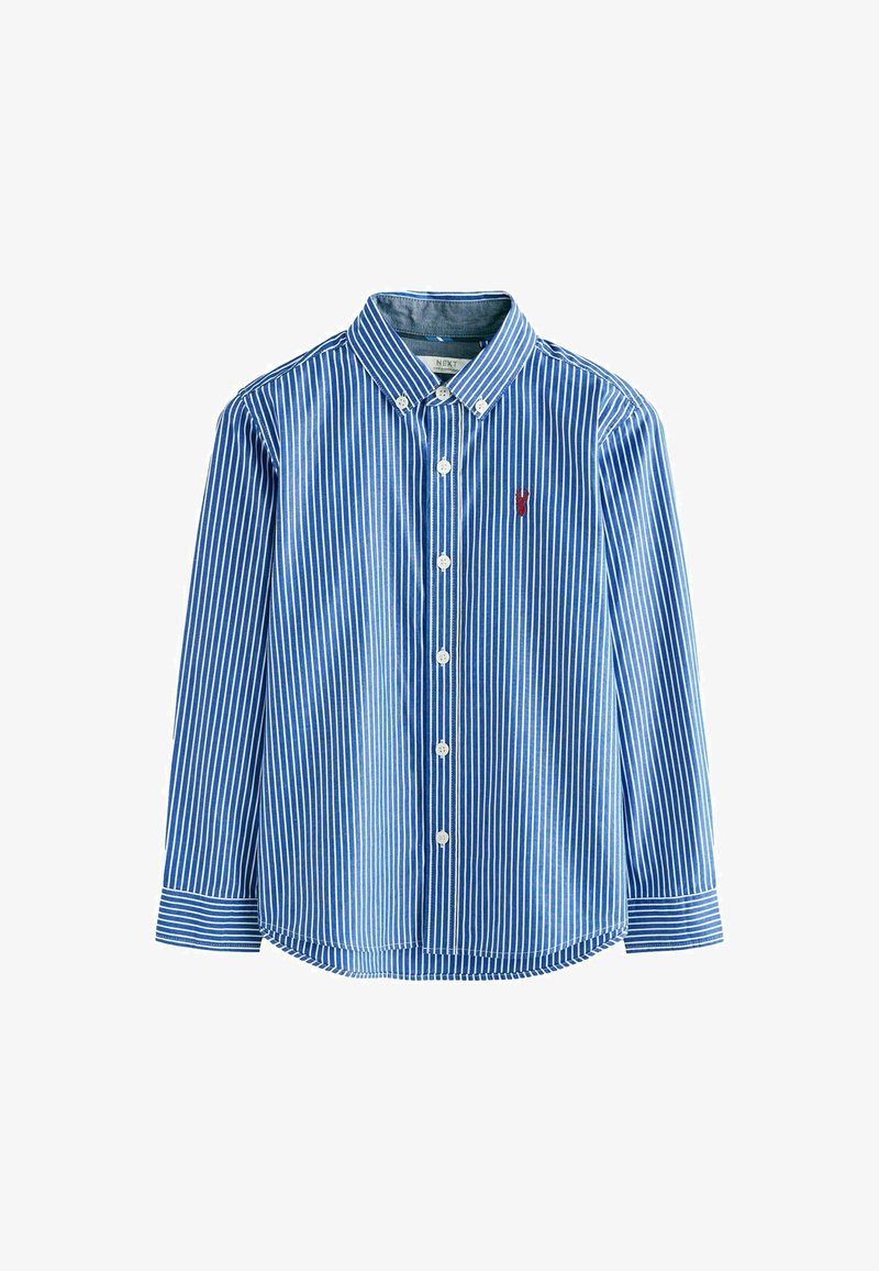 Camicia a righe blu e bianche con bottoni, dotata di colletto, maniche lunghe, orlo arrotondato e un piccolo logo rosso sul petto.