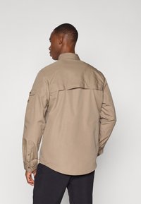 Thumbnail Image 3