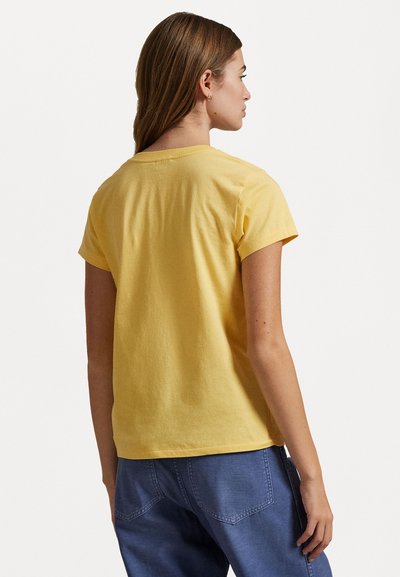 Polo Ralph Lauren COTTON JERSEY V-NECK T-SHIRT - Paprasti marškinėliai - corn yellow