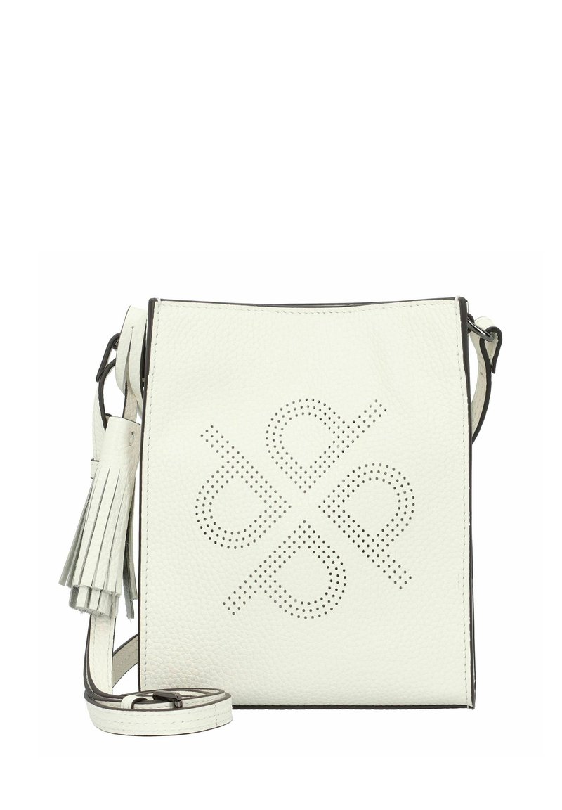 Borsa a tracolla bianca in pelle con un motivo geometrico perforato, un accentuato a frangia e una tracolla sottile regolabile. Superficie testurizzata e design pulito.