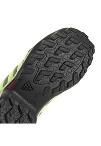 adidas Terrex TERREX AX2R HIKING - Hikingschuh - silver green/green spark/crystal jade