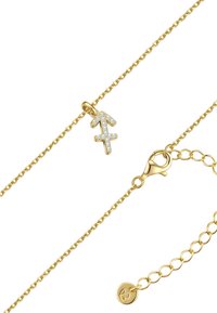 Guld kædedyse med en funklen pilformet charm, detaljeret med klare ædelstene, og en sikker lukning med en rund mærkat.