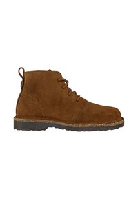 Stivale alla caviglia in suede marrone con punta rotonda, design con lacci e suola in gomma testurizzata con accento in sughero. Fettuccia per il traino sul retro.