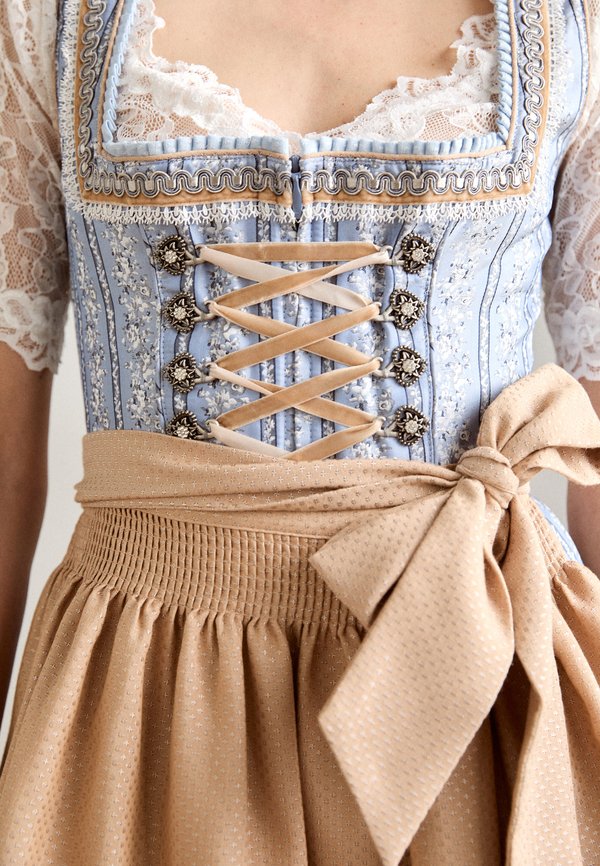 Dirndl - hellblau4