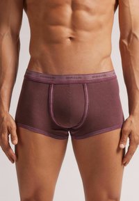 IUMAN Intimissimi Uomo STÜCKGEFÄRBTE BOXERSHORTS AUS ELASTISCHER SUPIMA® BAUMWOLLE - Boxerkalsong - bordeaux red stone delave'