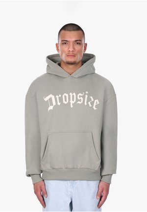 Felpa con cappuccio grigio chiaro con tasca a marsupio frontale, caratterizzata da una stampa grafica bianca con la scritta "Dropsize." Tessuto morbido e vestibilità rilassata.