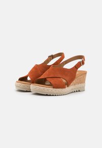 Gabor Comfort Sandali con plateau - metallic red