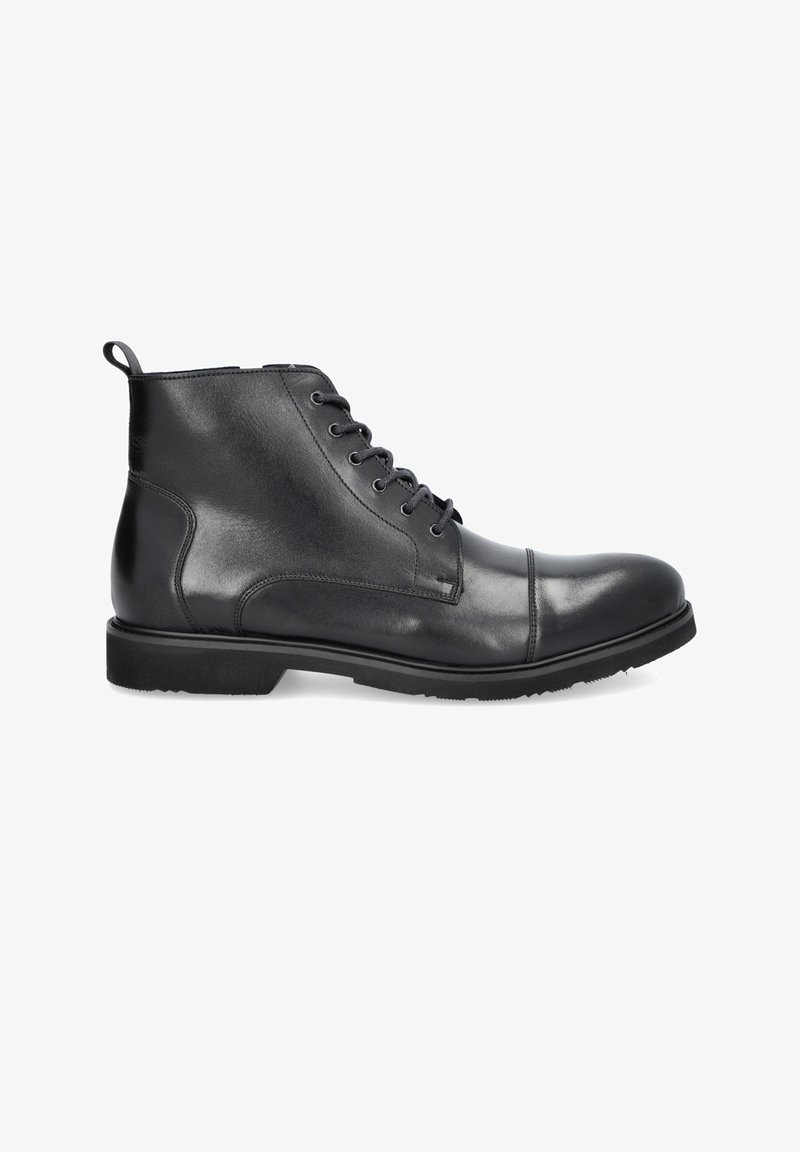 Czarne skórzane botki za kostkę z sznurowanym przodem, okrągłym noskiem, subtelnymi detalami przeszyć i gumową podeszwą zapewniającą przyczepność.
