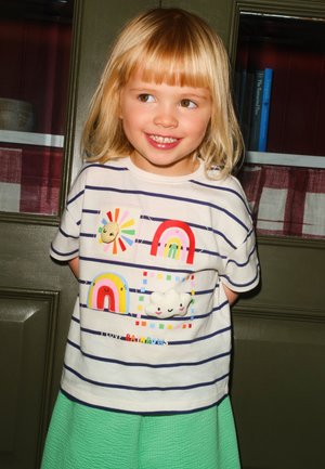 Next, REGULAR FIT - SHORT SLEEVE - Bukser - green rainbow