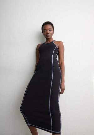 DRESS - Shift dress - darkest black