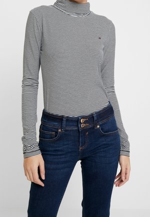 Long sleeved top - grey