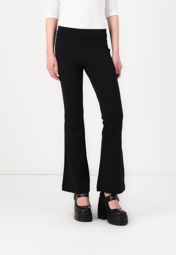 VMKAMMA FLARED PANT - Trousers