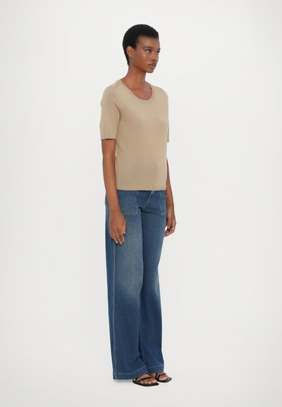 CLOSED CREW NECK SHORT SLEEVE - Tricou basic - urban beige
