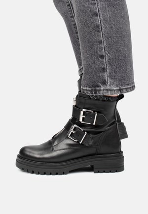 MONK - Cowboy-/Bikerstiefelette - black