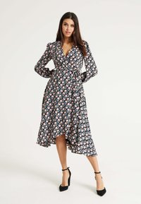 Liquorish FLORAL FOLIAGE PRINT MIDI - Day dress - black