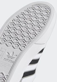adidas Originals DELPALA UNISEX - Sporta apavi -  white
