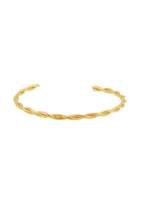 Bracelet en métal torsadé doré avec extrémités ouvertes ; texture lisse et finition brillante ; design léger adapté à un port décontracté ou formel.
