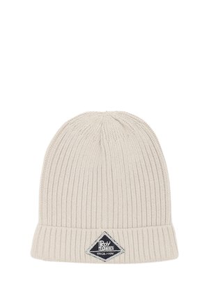 Berretto beige a maglia con texture a coste, risvolto e una patch logo a forma di diamante nera cucita sulla parte anteriore.