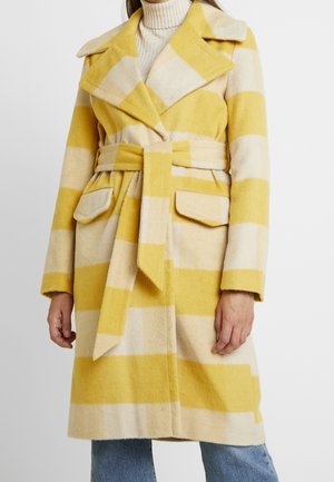 Miss Selfridge Manteau classique - yellow