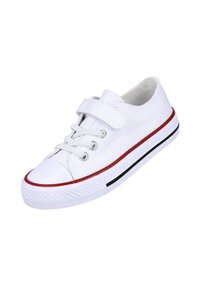 Zapatilla de lona blanca con suela de goma, punta redonda, cordones elásticos y cierre de velcro. Con detalles en rayas rojas y negras en la suela.