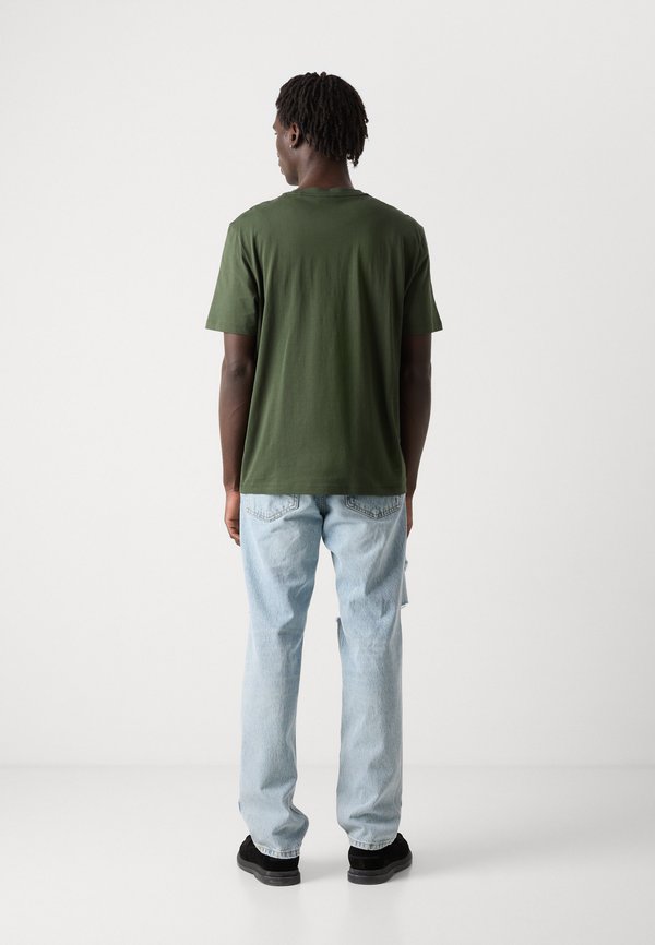 DERO - Basic T-shirt3