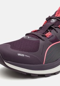 Puma REFLECT LITE - Chaussures de running - midnight plum