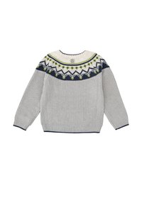Pull en tricot gris avec un motif texturé, présentant un design géométrique bleu et blanc le long de l'encolure et des manches.