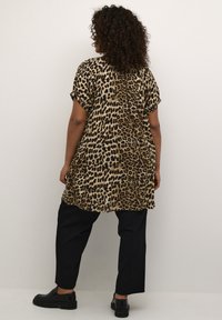 Kaffe Curve Tunika - classic leopard
