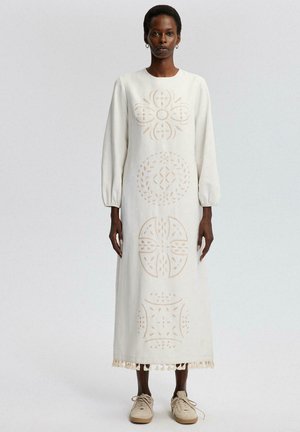 EMBROIDERED  - Dienas kleita - cream