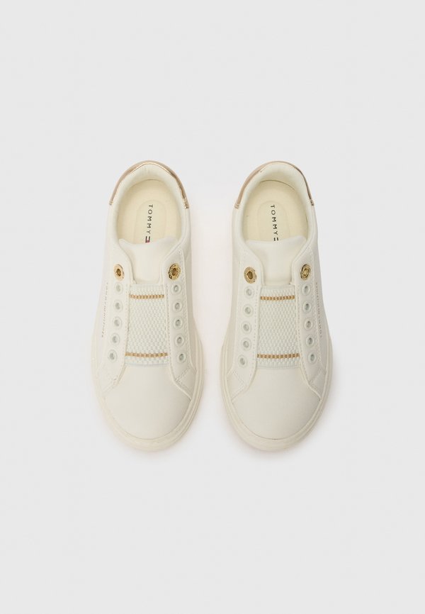 KRYSTAL UNISEX - Trainers4