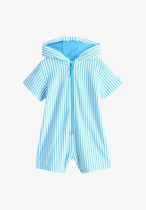 Salopetă cu mâneci scurte și glugă, cu dungi verticale alb-albastre și fermoar frontal, concepută pentru sugari sau copii mici.