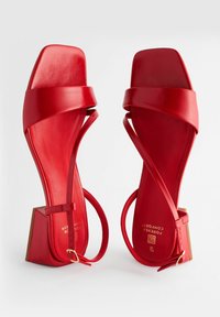 Next FOREVER COMFORT FLARE BLOCK - REGULAR FIT - Páskové sandály  - red