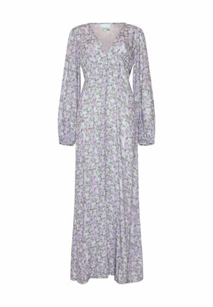 Vestido largo de manga larga con cuello en V, que presenta una silueta fluida y un patrón floral en tonos grises y morados.