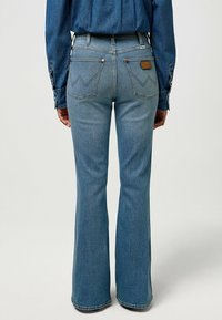 Wrangler MONTANA - Vaqueros a campana - galveston
