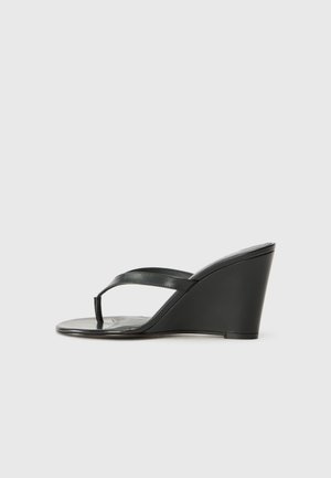 THE WEDGE - Sandaler m/ tåsplit - black